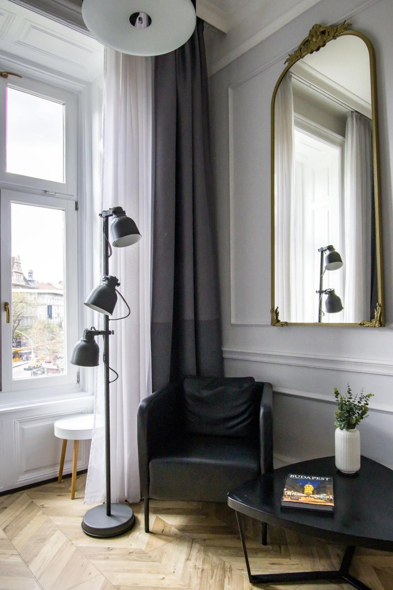 Wilson'S Oktogon Square Suite Apartment Βουδαπέστη Εξωτερικό φωτογραφία