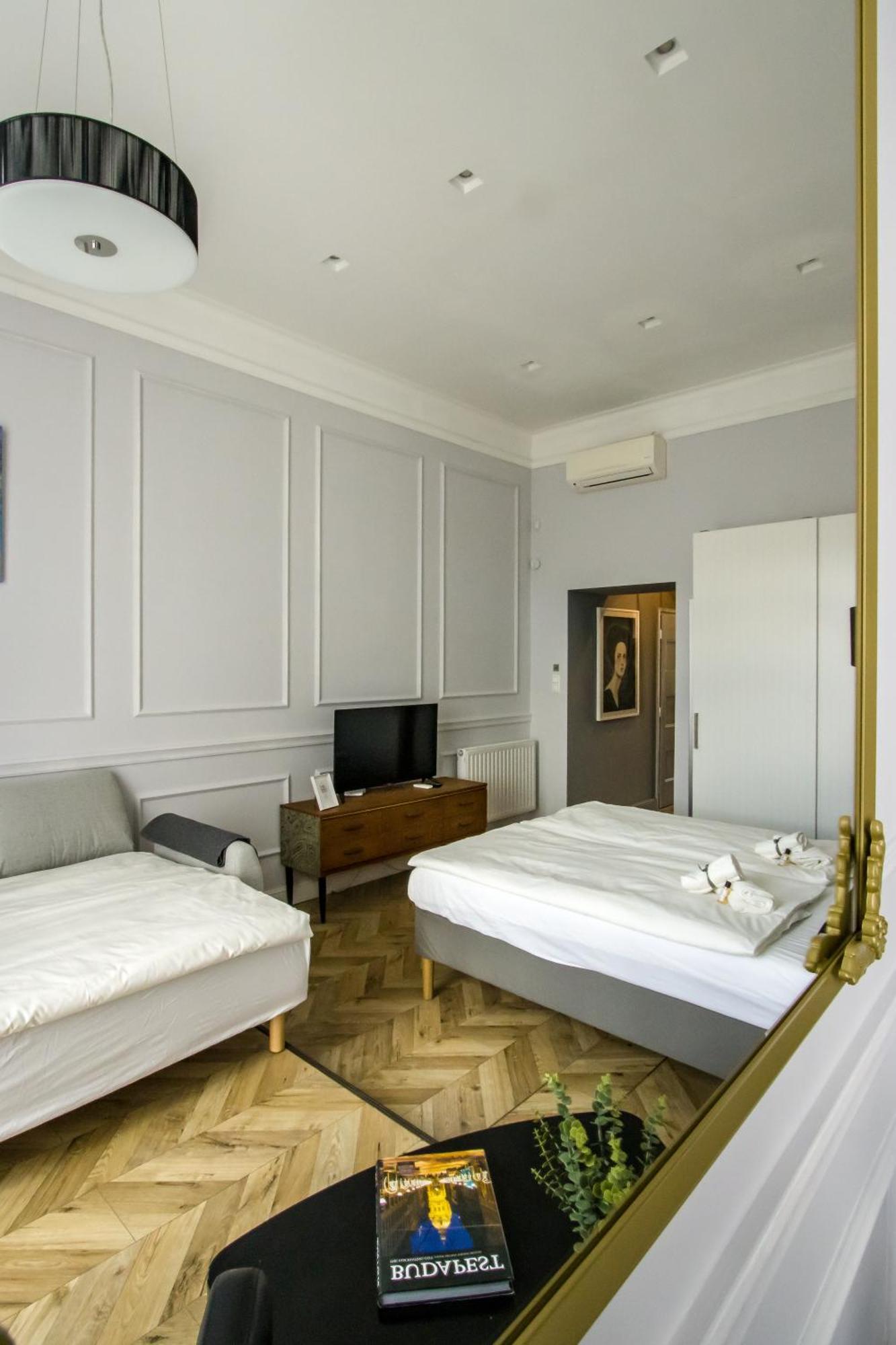 Wilson'S Oktogon Square Suite Apartment Βουδαπέστη Εξωτερικό φωτογραφία