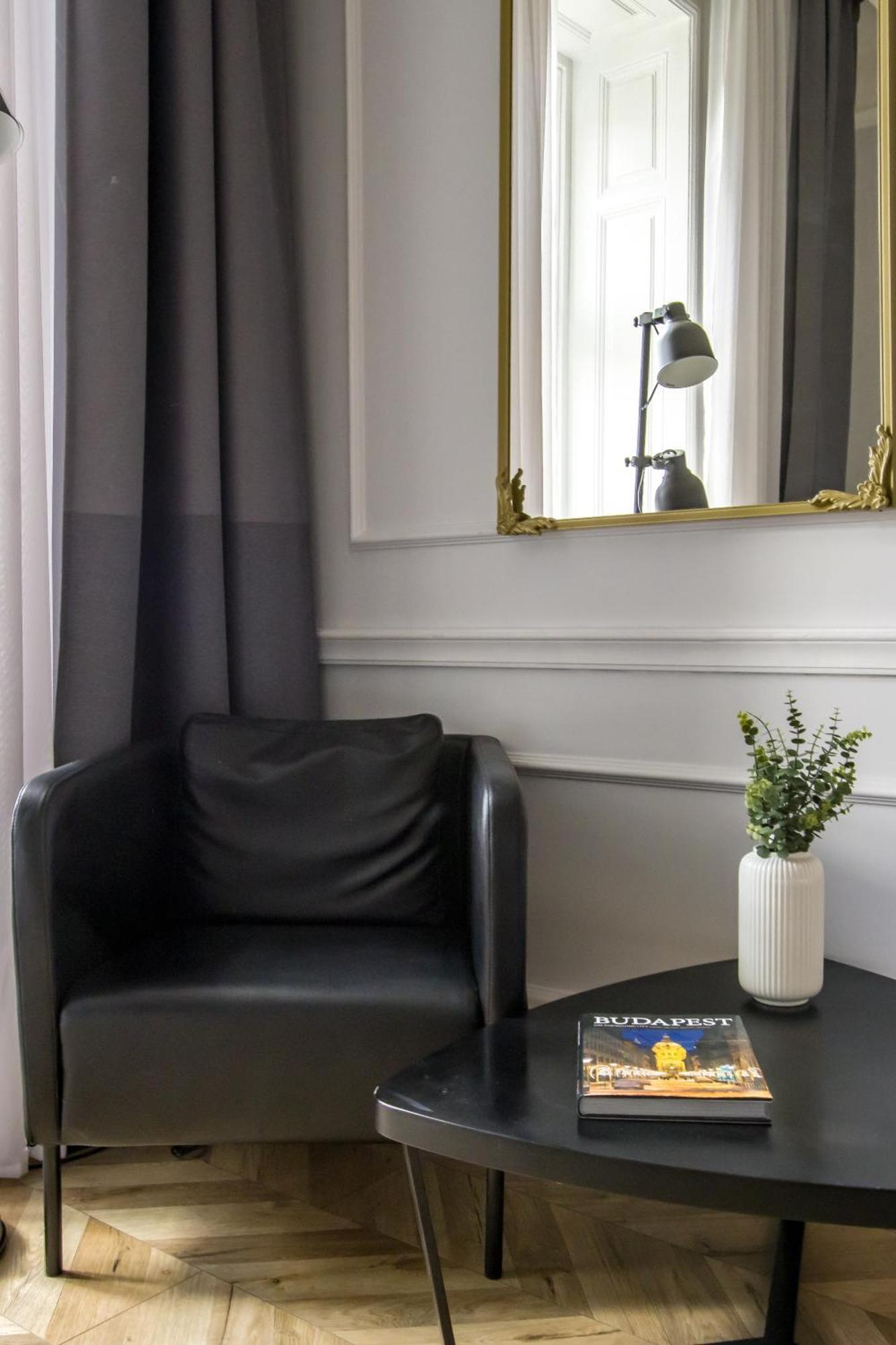 Wilson'S Oktogon Square Suite Apartment Βουδαπέστη Εξωτερικό φωτογραφία